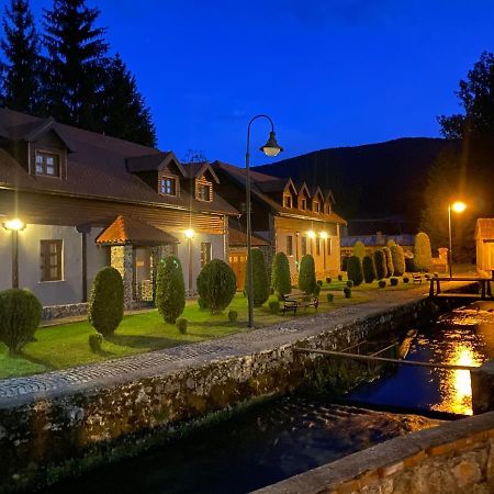 贾斯卡酒店 Otočac 外观 照片