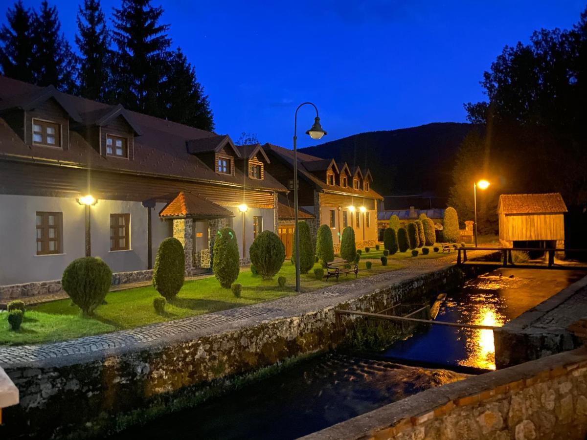 贾斯卡酒店 Otočac 外观 照片