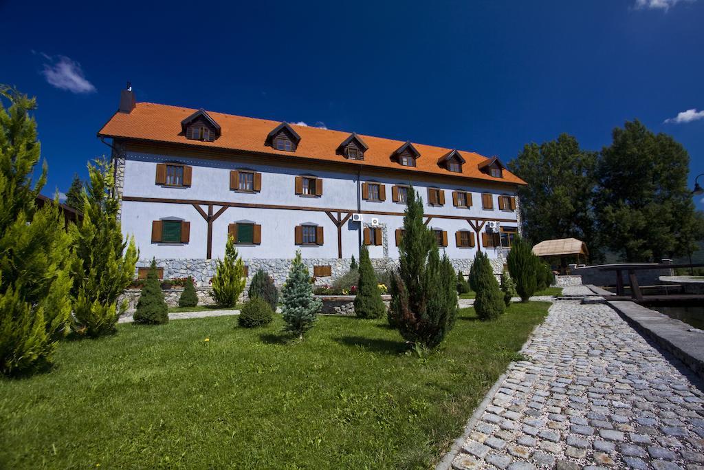 贾斯卡酒店 Otočac 外观 照片