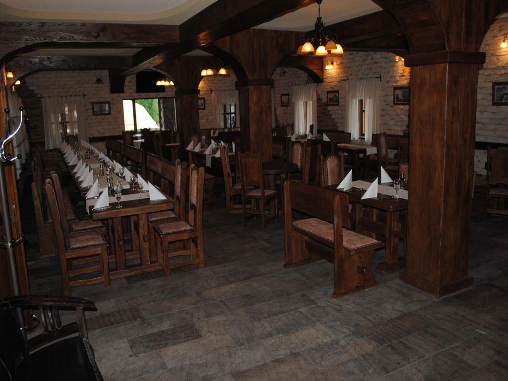 贾斯卡酒店 Otočac 外观 照片